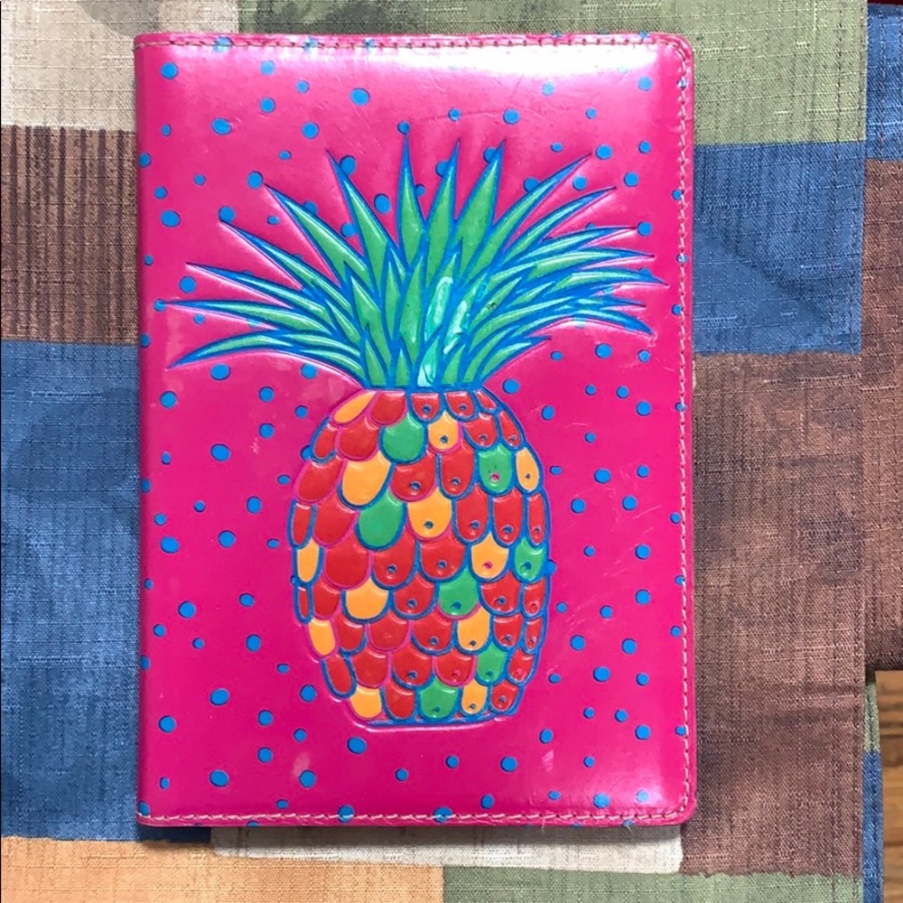 Vinci Journal
Pineapple Polka Dot Pink